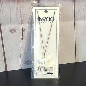 🆕️NWT Y2K Louisville Kentucky Zoo Polar Bear Necklace Souvenir Collectible